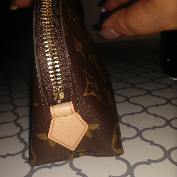Louis Vuitton Monogram Canvas Cosmetic Pouch - Picture 5 of 5